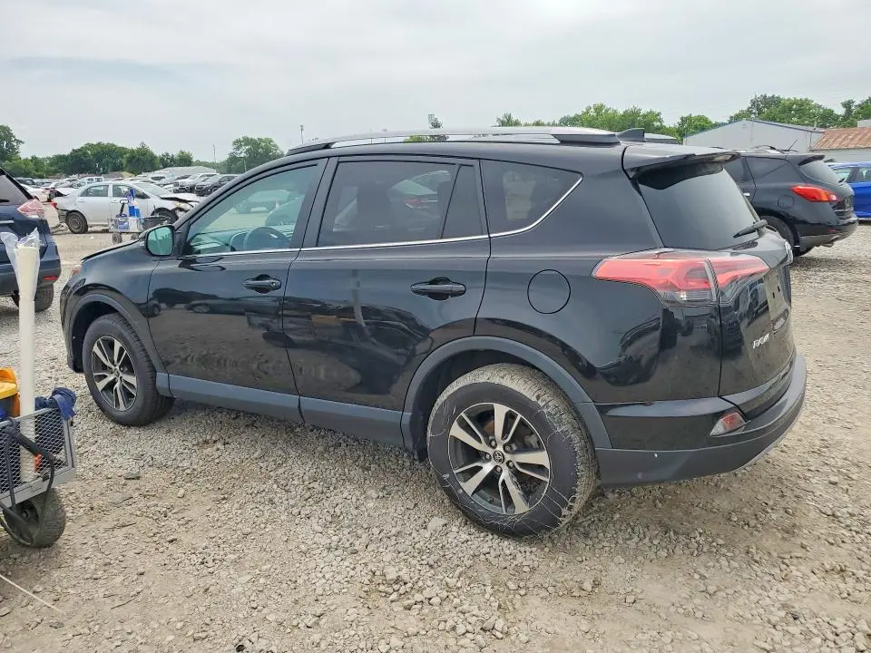 2018 TOYOTA RAV4 XLE  