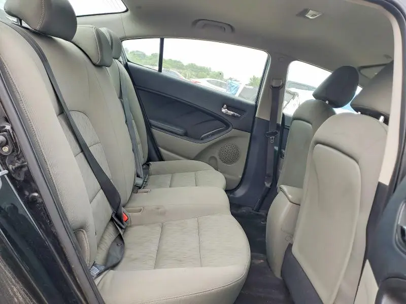 2015 KIA FORTE LX  