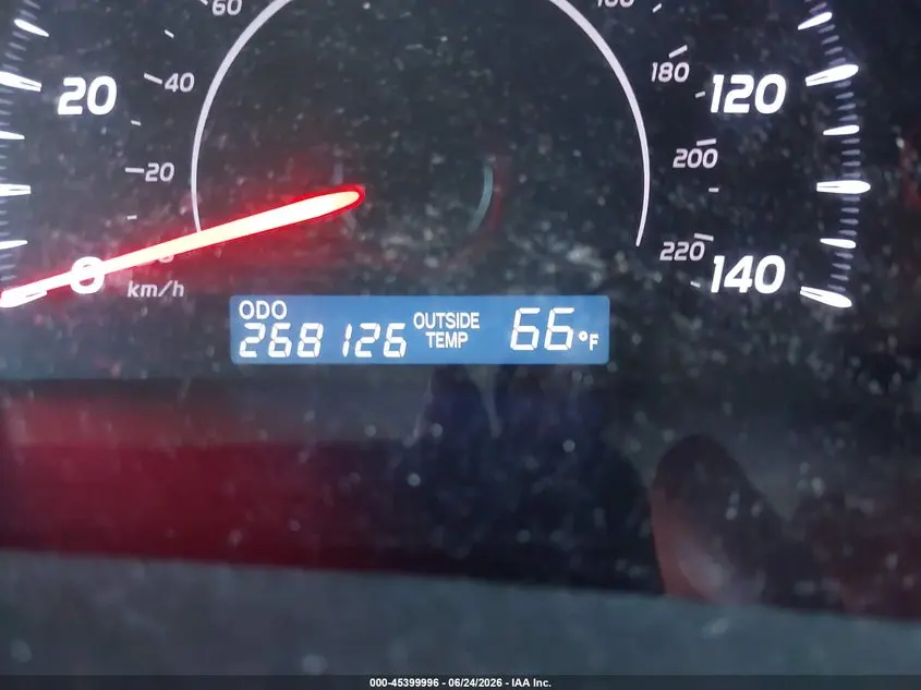 2010 TOYOTA CAMRY LE