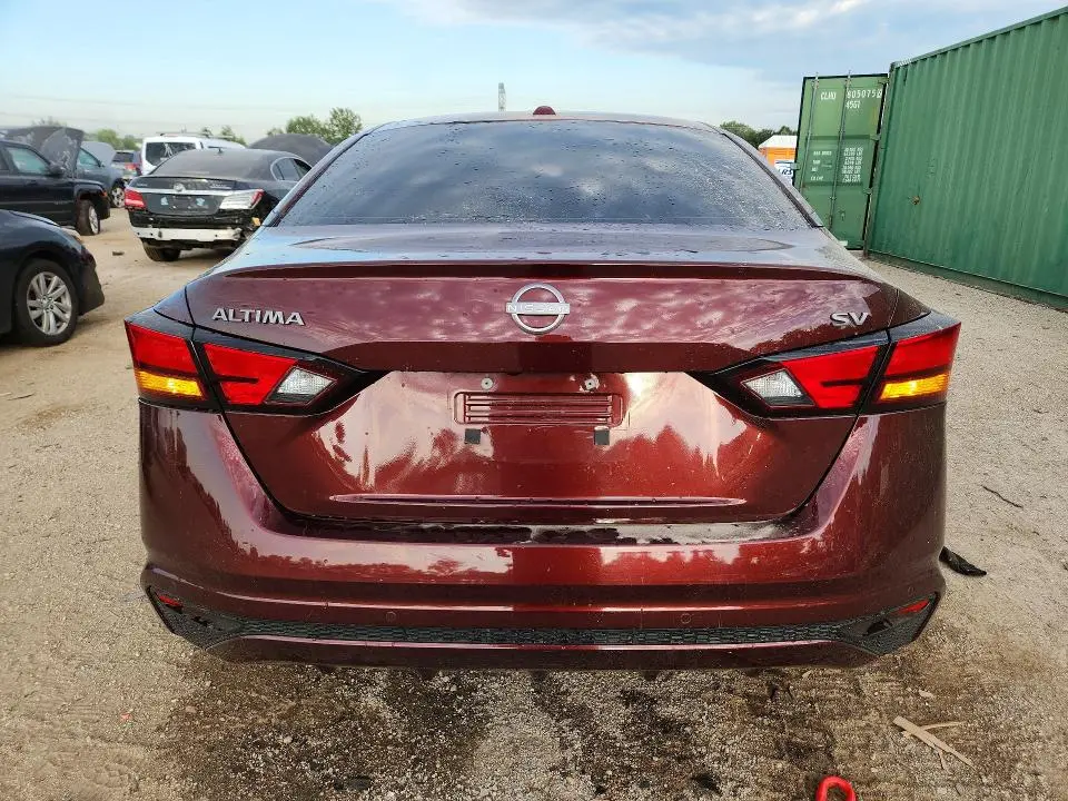 2023 NISSAN ALTIMA SV  