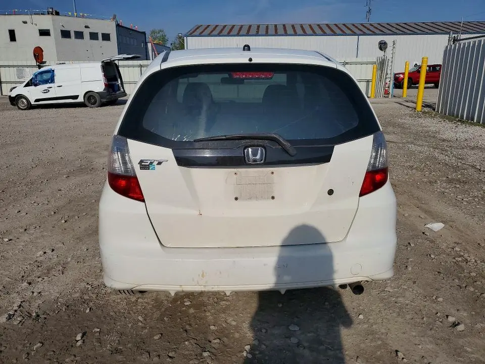 2010 HONDA FIT   