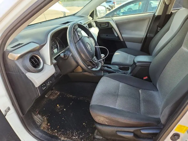 2013 TOYOTA RAV4 LE  