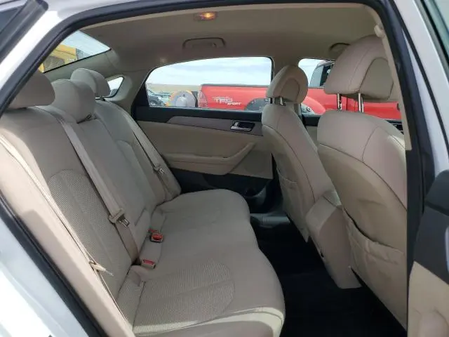 2016 HYUNDAI SONATA SE  