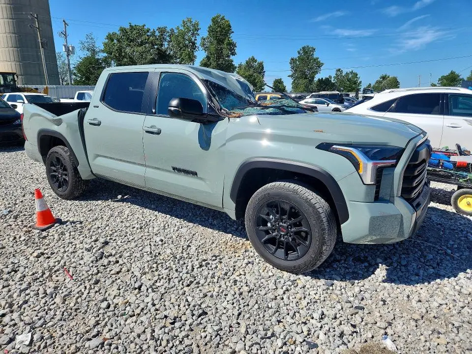 2026 TOYOTA TUNDRA SR5  