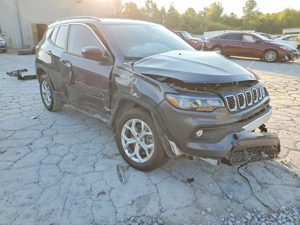 2024 JEEP COMPASS LATITUDE  