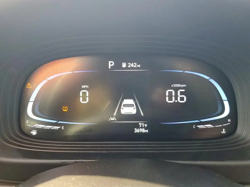 2024 HYUNDAI VENUE SEL  