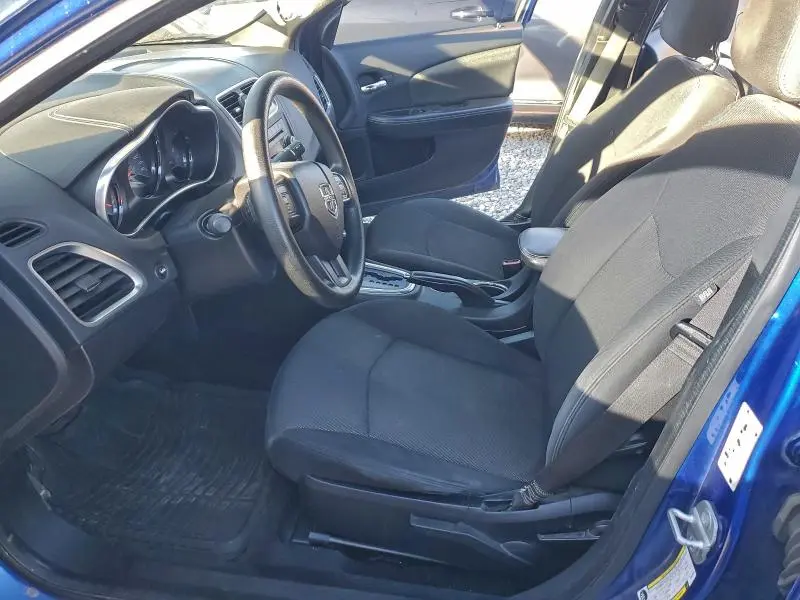 2013 DODGE AVENGER SE  