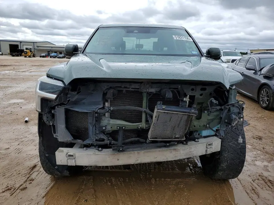 2022 TOYOTA TUNDRA SR5  