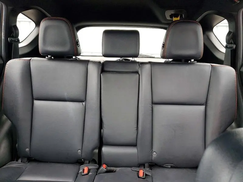 2018 TOYOTA RAV4 SE  