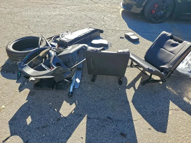 2017 MITSUBISHI OUTLANDER SE  