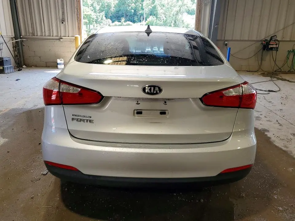 2016 KIA FORTE LX  