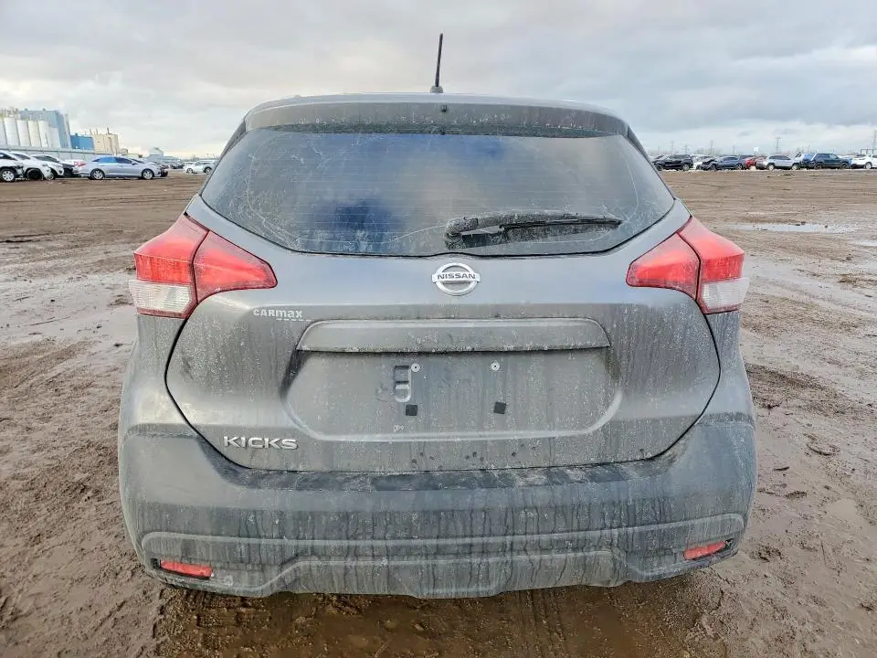 2019 NISSAN KICKS S  