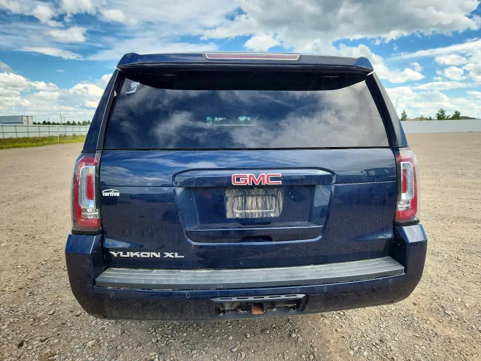2017 GMC YUKON XL K1500 SLT  