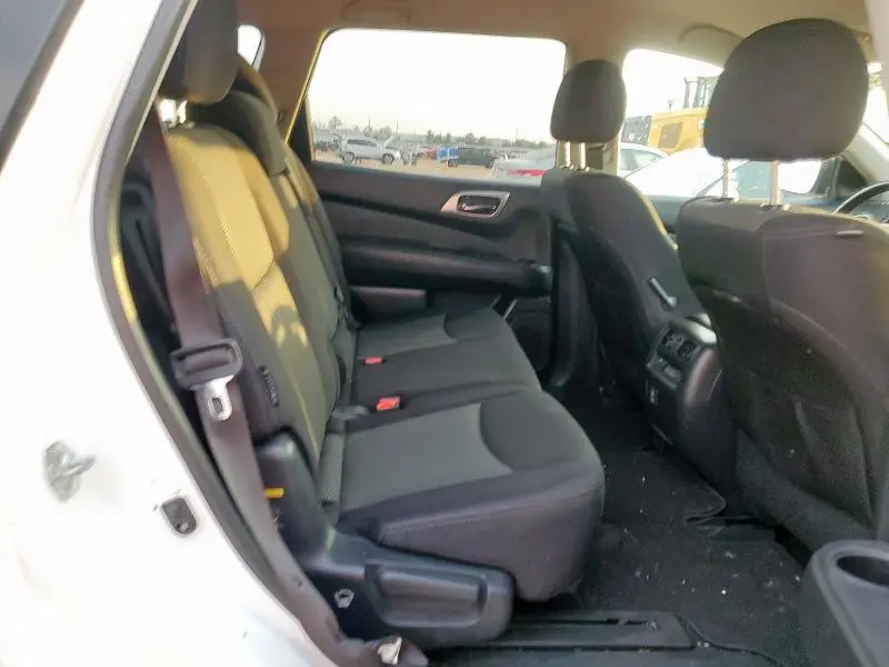 2018 NISSAN PATHFINDER S  