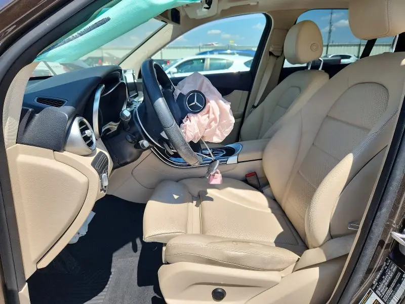 2018 MERCEDES-BENZ GLC 300  