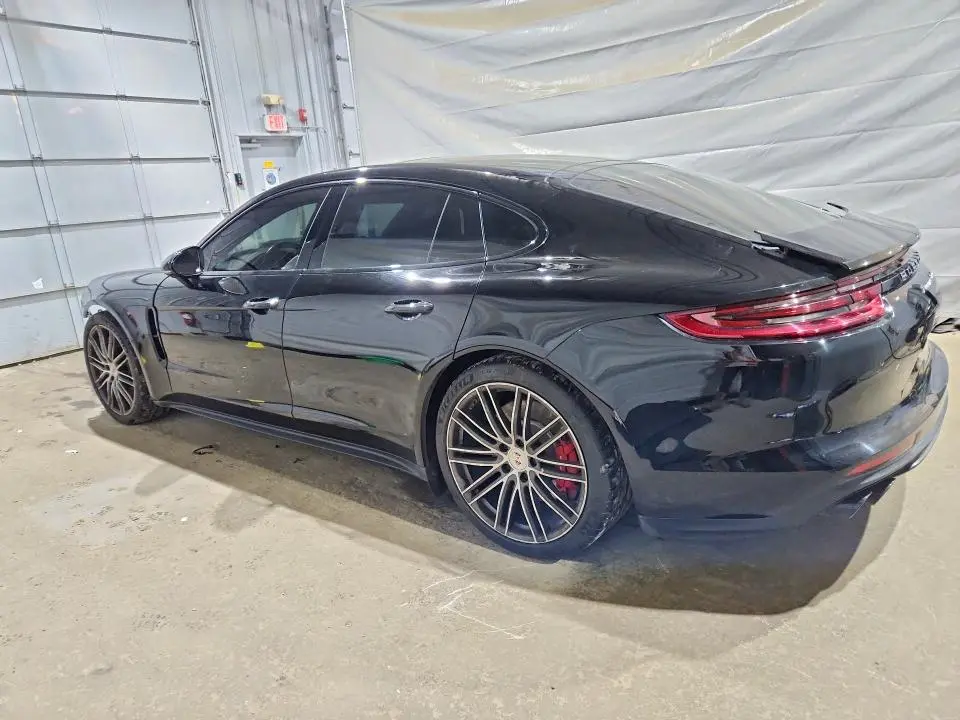2017 PORSCHE PANAMERA TURBO  
