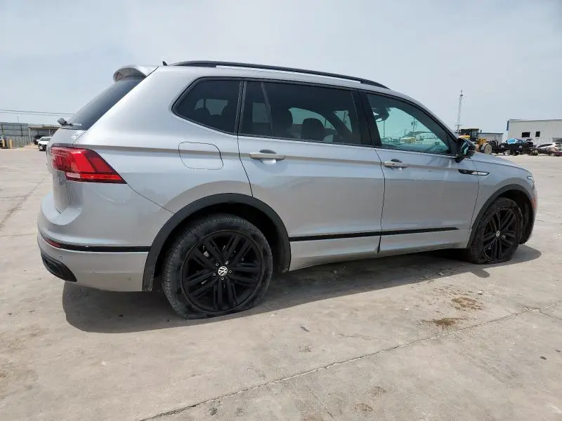 2022 VOLKSWAGEN TIGUAN SE R-LINE BLACK  