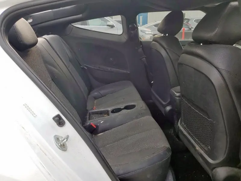 2016 HYUNDAI VELOSTER 