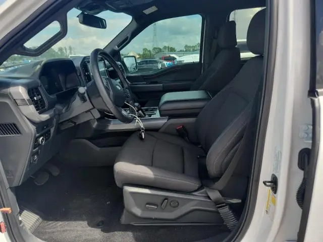 2025 FORD F150 XLT  