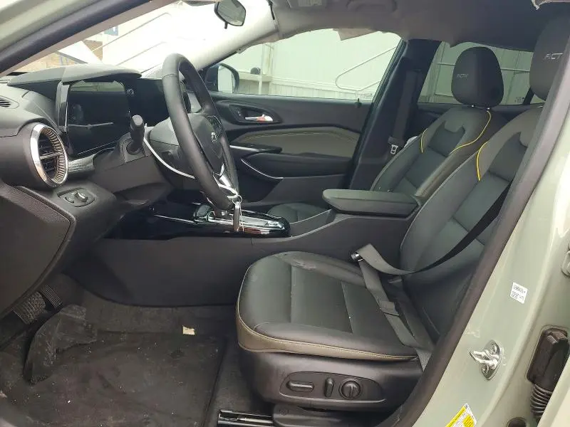2025 CHEVROLET TRAX ACTIV  
