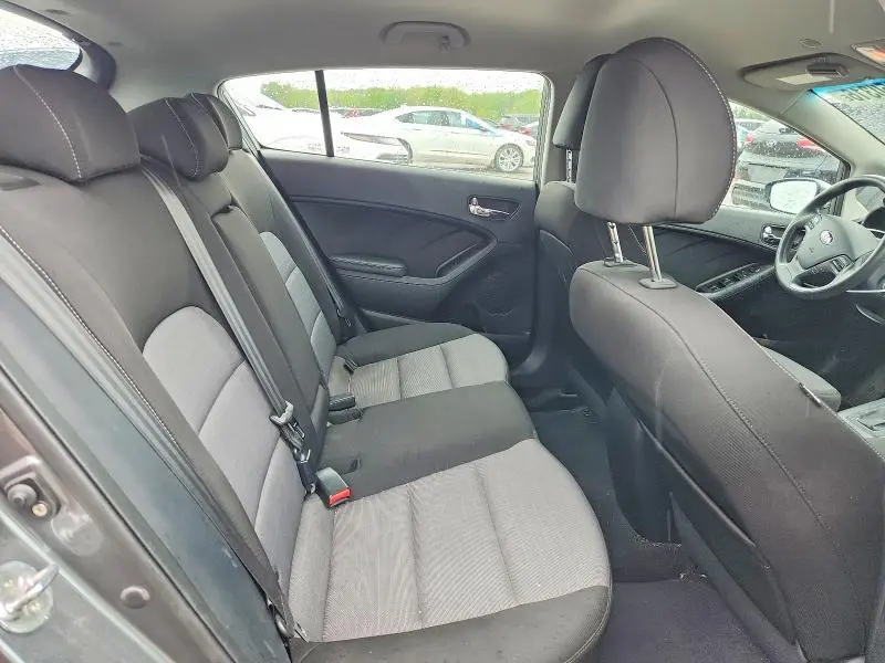 2016 KIA FORTE LX  