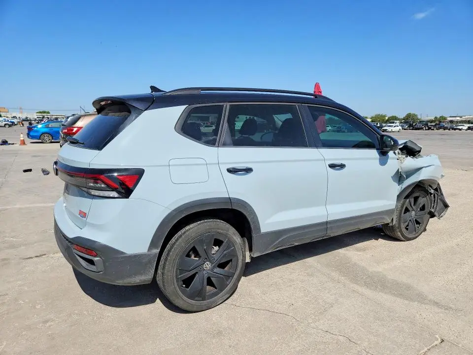2025 VOLKSWAGEN TAOS SE BLACK  