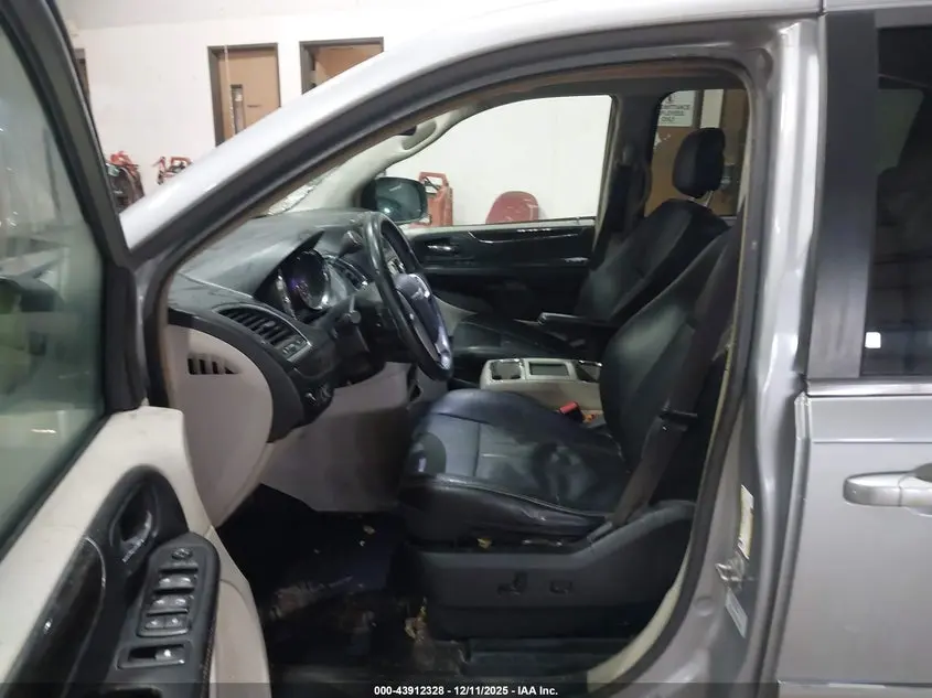 2015 CHRYSLER TOWN & COUNTRY TOURING-L