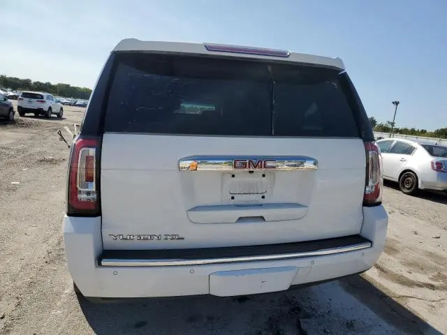 2018 GMC YUKON XL DENALI  
