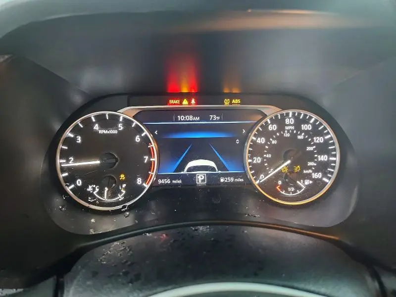 2024 NISSAN SENTRA SR  