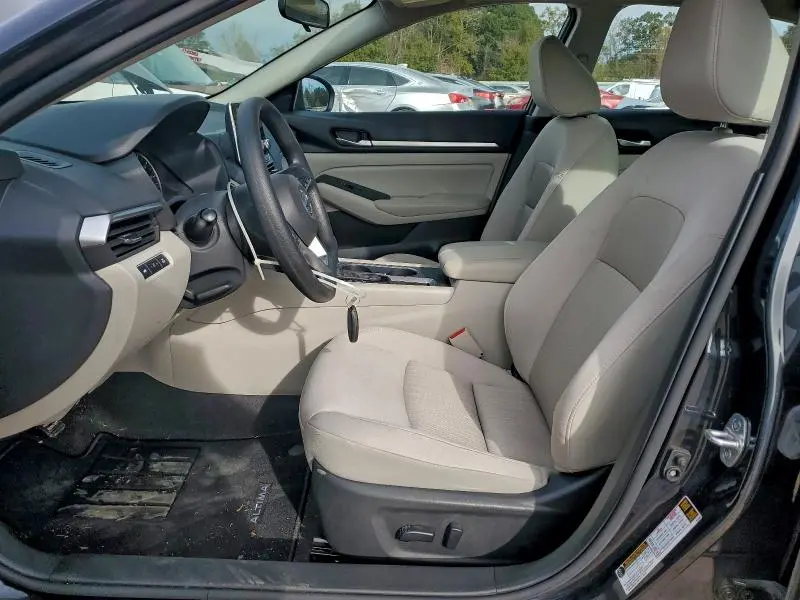 2022 NISSAN ALTIMA SV  