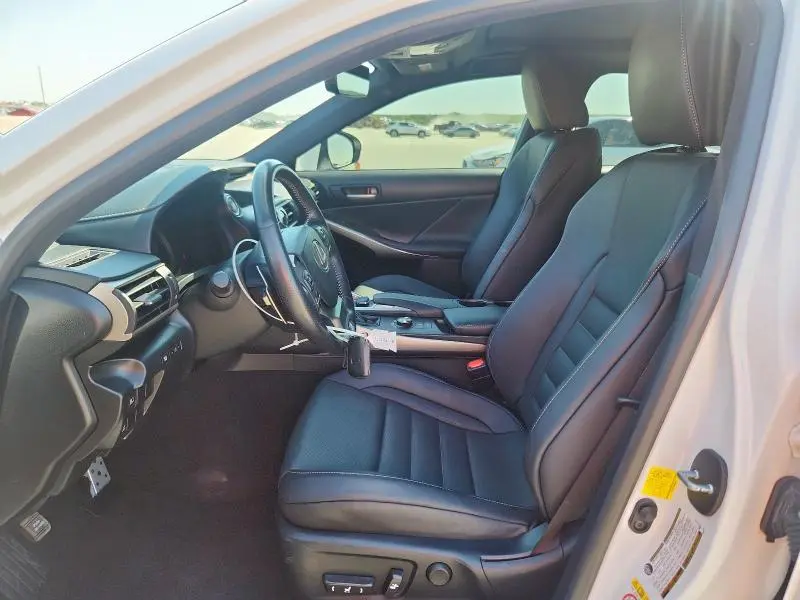 2017 LEXUS IS 350  