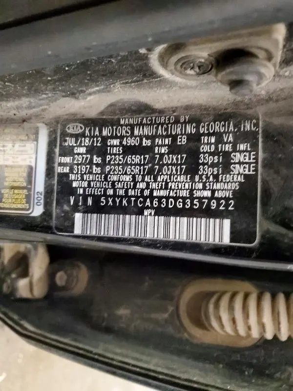 2013 KIA SORENTO LX  