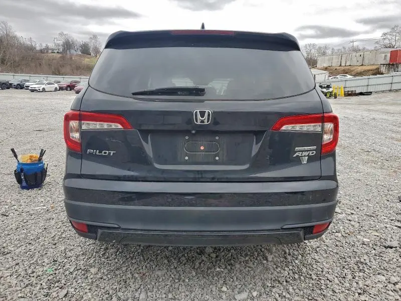 2021 HONDA PILOT SE  