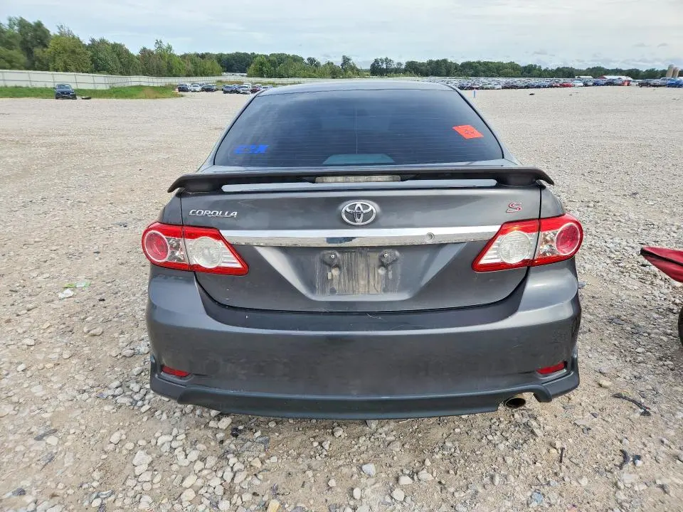 2013 TOYOTA COROLLA S  