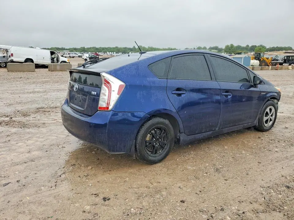 2014 TOYOTA PRIUS THREE  