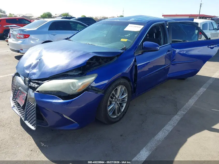 2016 TOYOTA CAMRY SE