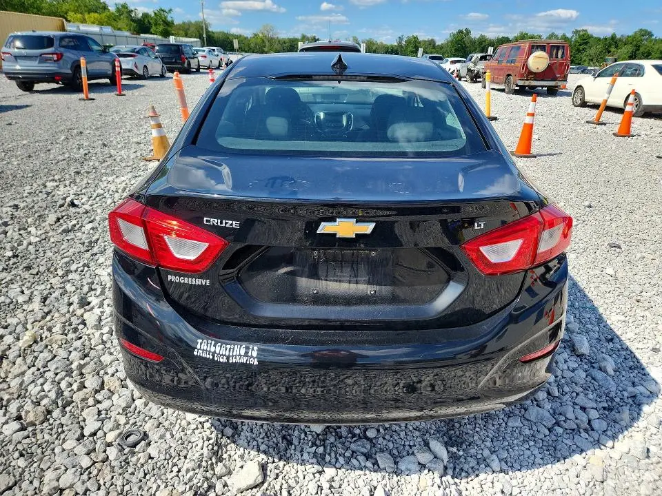2018 CHEVROLET CRUZE LT  