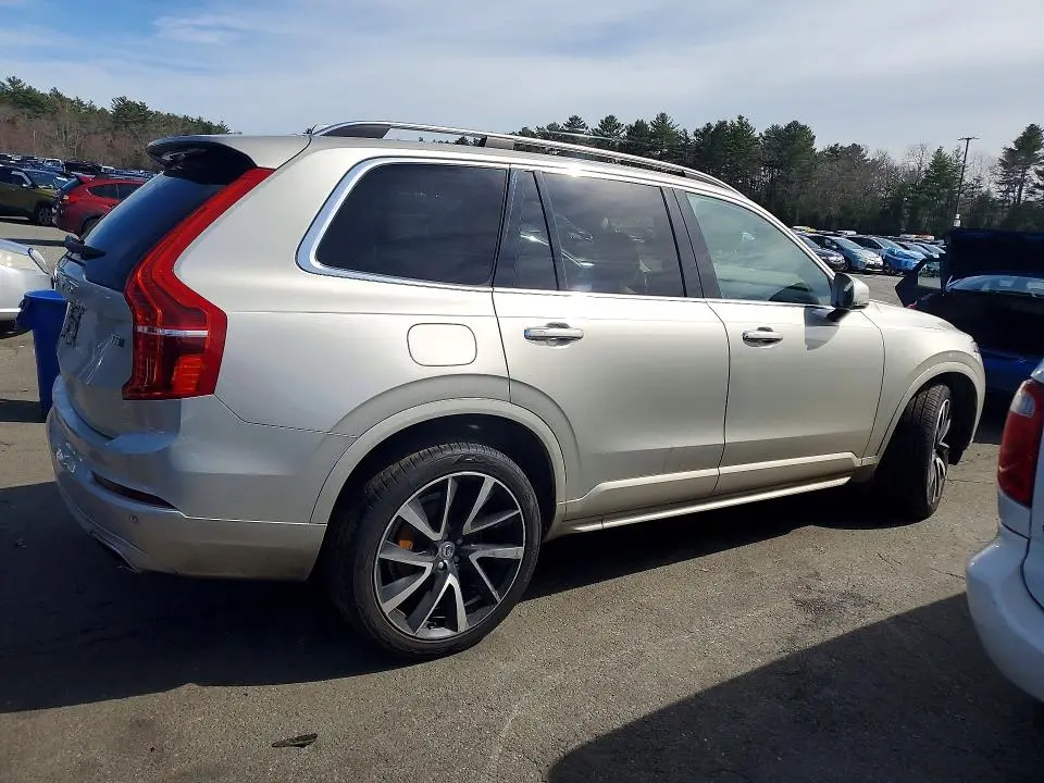 2016 VOLVO XC90 T5  
