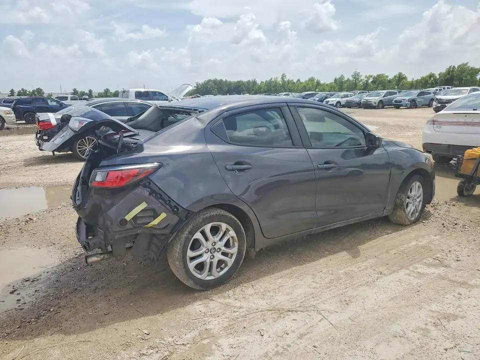 2017 TOYOTA YARIS IA BASE  