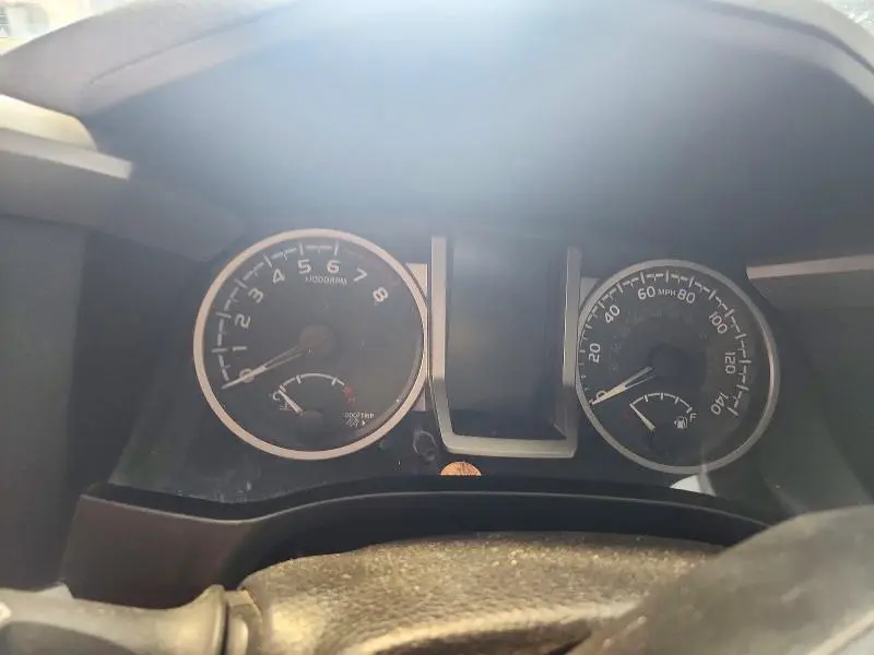 2021 TOYOTA TACOMA SR5 V6  