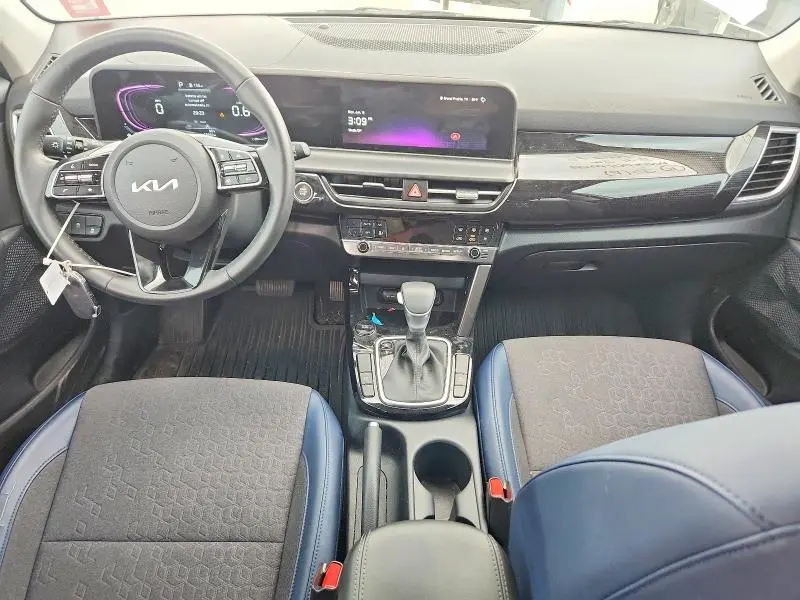2025 KIA SELTOS S  