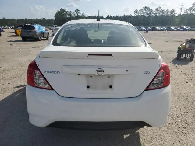 2019 NISSAN VERSA S