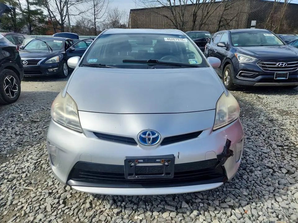 2013 TOYOTA PRIUS TWO  