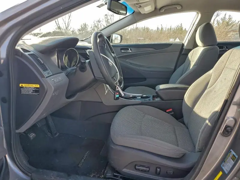 2013 HYUNDAI SONATA GLS  