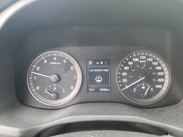 2017 HYUNDAI TUCSON SE  