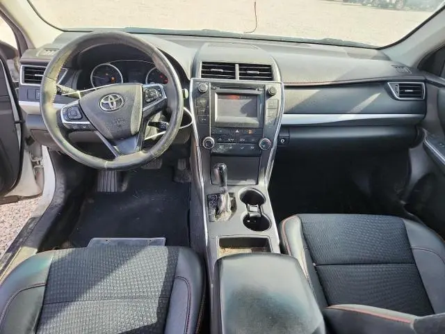 2015 TOYOTA CAMRY SE  