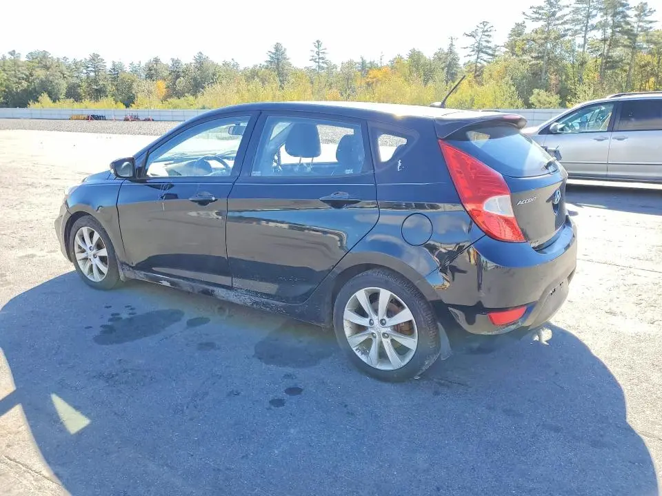 2013 HYUNDAI ACCENT SE  