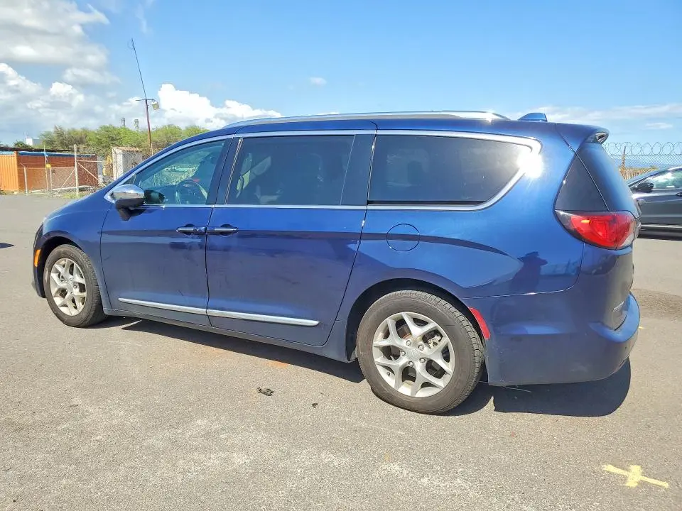 2018 CHRYSLER PACIFICA LIMITED  