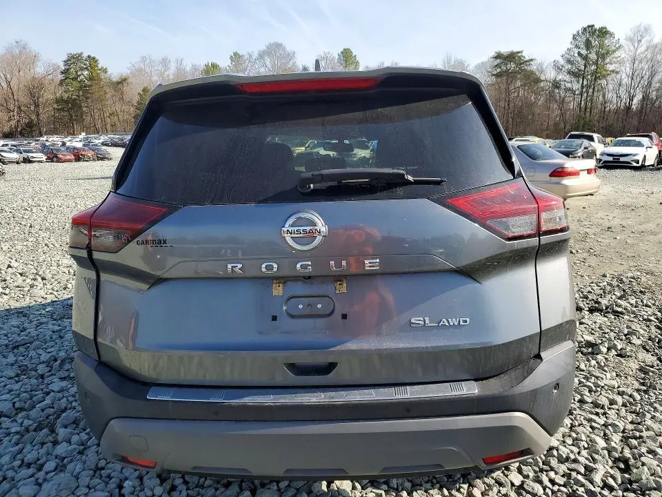 2021 NISSAN ROGUE SL  