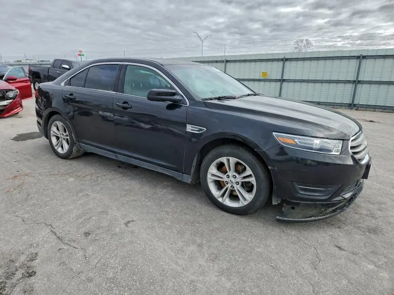 2015 FORD TAURUS SEL  